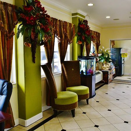 Scottish Inn And Suites Alvin Εξωτερικό φωτογραφία