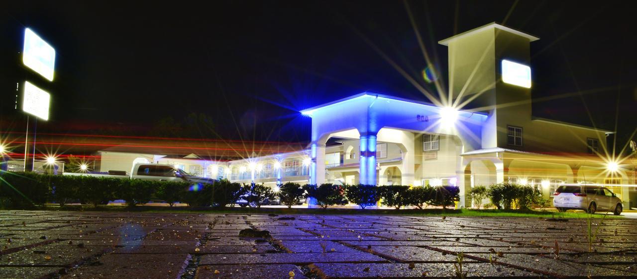 Scottish Inn And Suites Alvin Εξωτερικό φωτογραφία