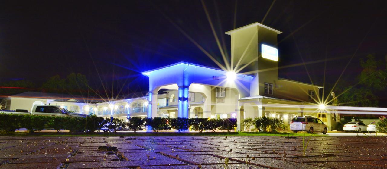 Scottish Inn And Suites Alvin Εξωτερικό φωτογραφία