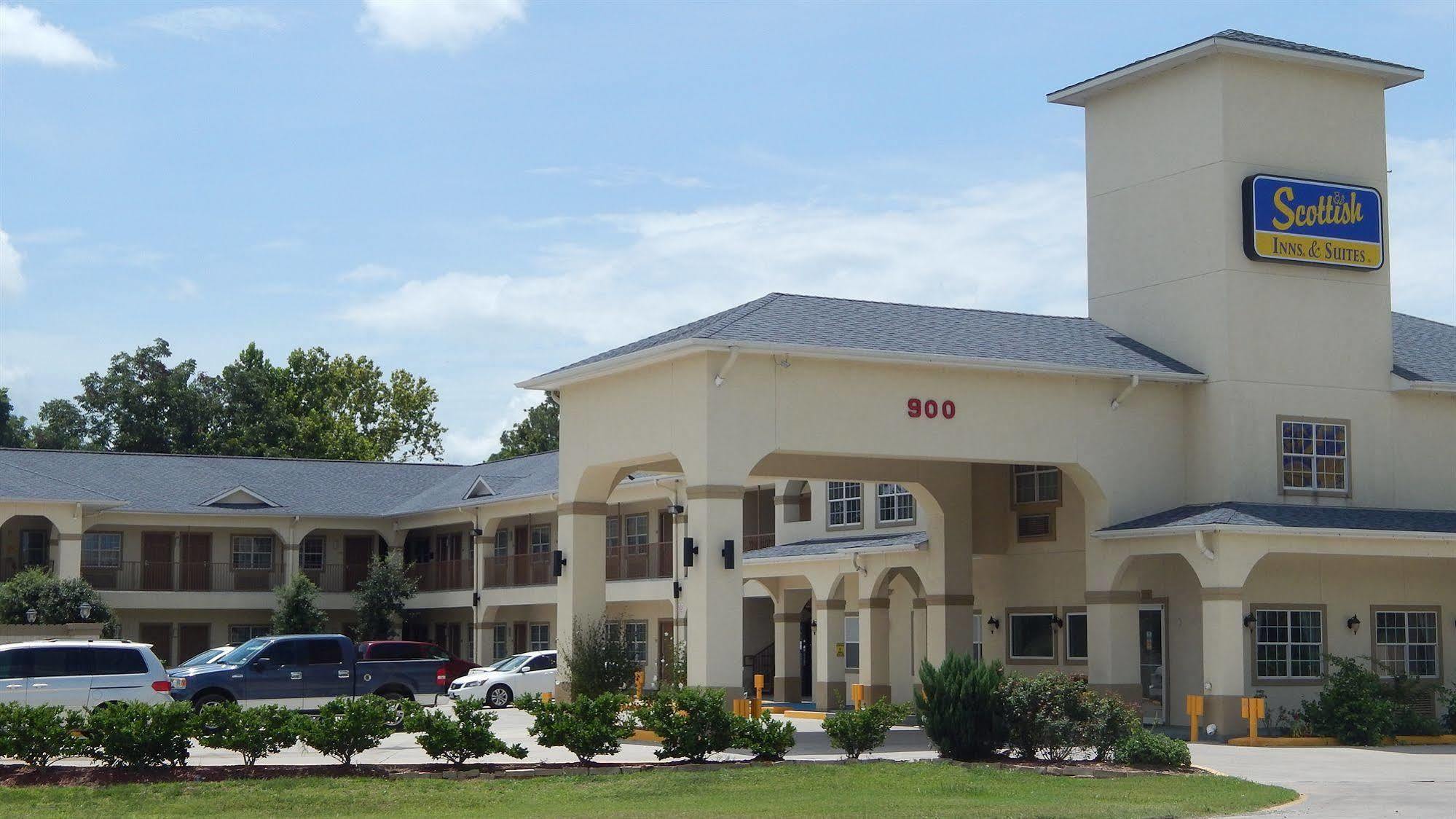 Scottish Inn And Suites Alvin Εξωτερικό φωτογραφία